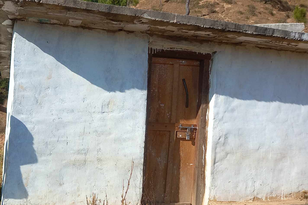 बैतडीमा रिपोर्टमा मात्रै सञ्चालित गाउँघर क्लिनिक 